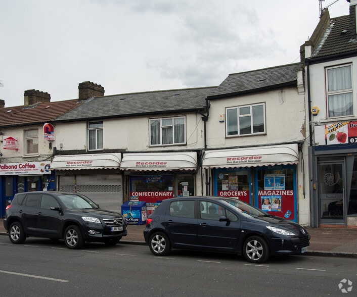 87-91 Vicarage Ln, London for lease - Building Photo - Image 2 of 3