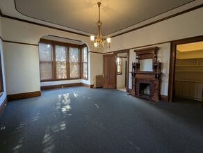 1040 Noel Dr, Menlo Park, CA for lease Interior Photo- Image 2 of 3