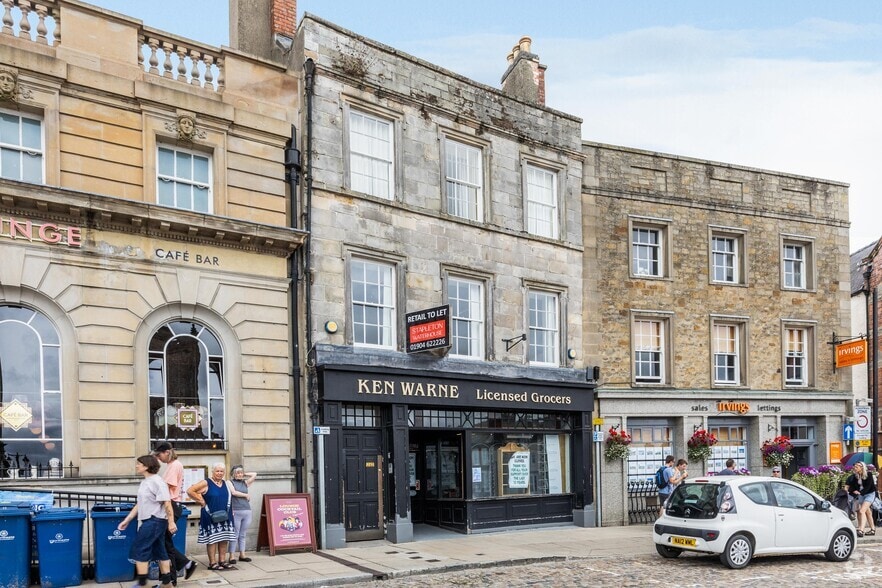 22 Market Pl, Richmond for lease - Primary Photo - Image 1 of 2