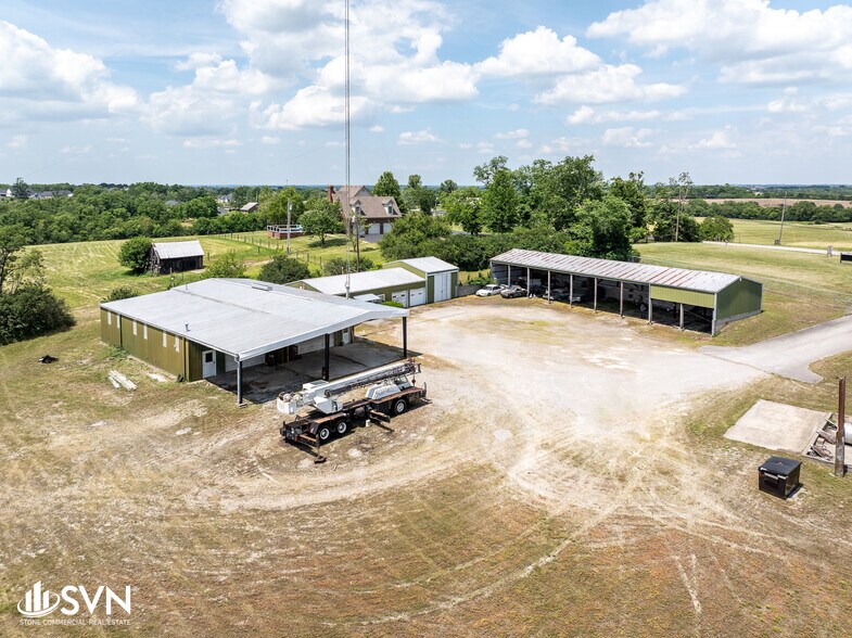 707 Jewell rd, Wilmore, KY à vendre - Photo du bâtiment - Image 2 de 17