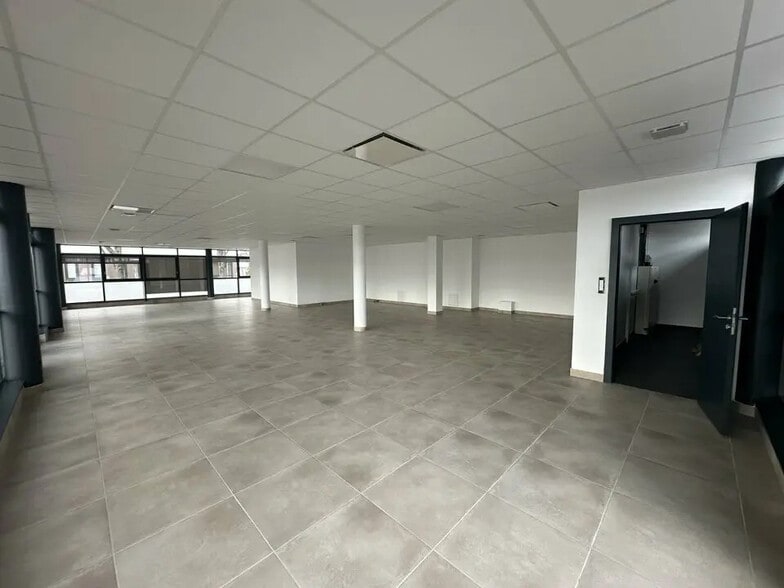 Office in Strasbourg for lease - Interior Photo - Image 3 of 4