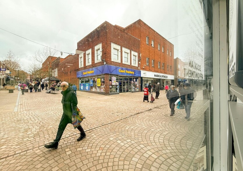 71 George St, Altrincham for lease - Building Photo - Image 2 of 10