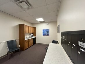 2 Computer Dr W, Albany, NY for lease Interior Photo- Image 2 of 3