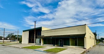 256 N Macon St, Jesup GA - Services immobiliers commerciaux