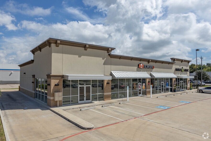 5409 Crenshaw Rd, Pasadena, TX for sale - Building Photo - Image 3 of 5