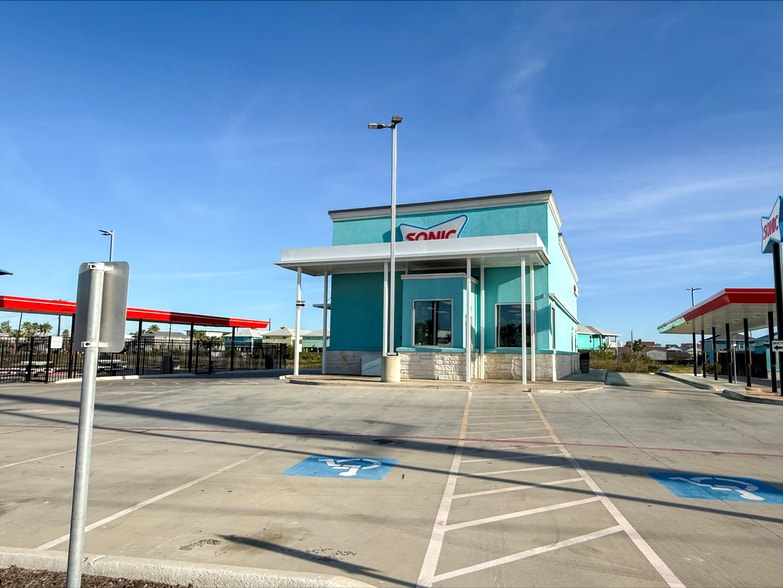 1735 TX Highway 361 Rd, Port Aransas, TX à vendre - Photo principale - Image 1 de 1
