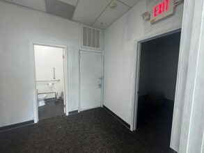 1001-1037 W Ogden Ave, Naperville, IL for lease Interior Photo- Image 2 of 3
