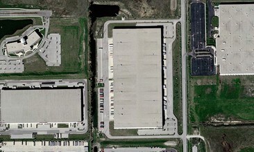 558 W Airtech Pky, Plainfield, IN - AERIAL map view