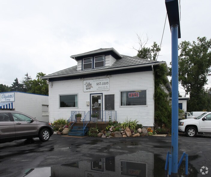 2671 Niagara Falls Blvd, Tonawanda, NY à vendre - Photo du bâtiment - Image 3 de 5