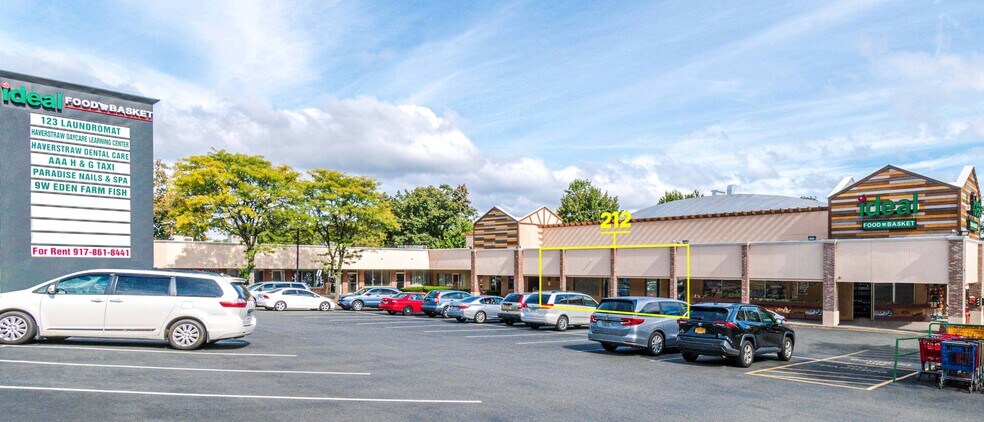 210-226 Route 9W, Haverstraw, NY à louer - Photo du bâtiment - Image 1 de 1