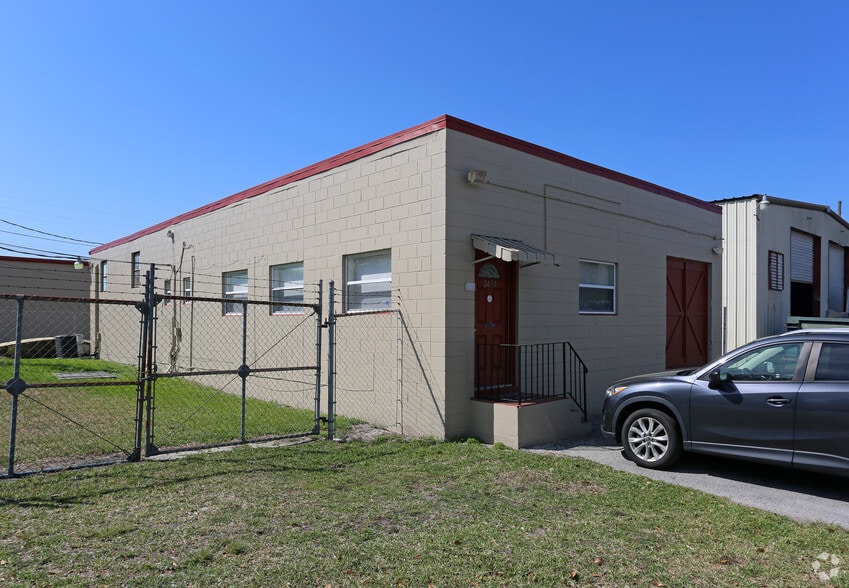 2497 Vassar St, Orlando, FL for lease - Primary Photo - Image 2 of 5