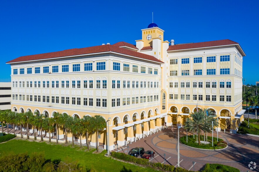 3300 S University Dr, Fort Lauderdale, FL à louer - Photo du bâtiment - Image 2 de 8