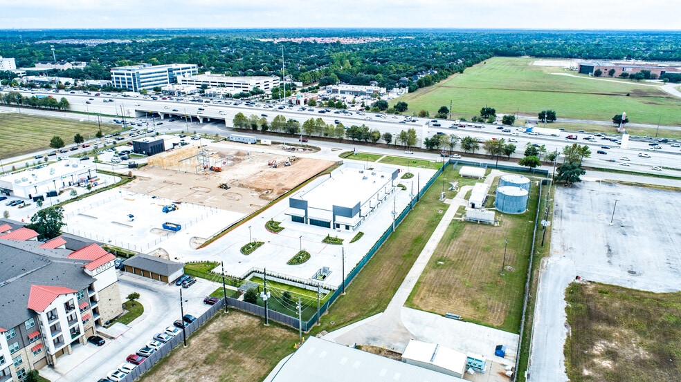 19304 Katy Fwy, Houston, TX à vendre - Photo du bâtiment - Image 3 de 6