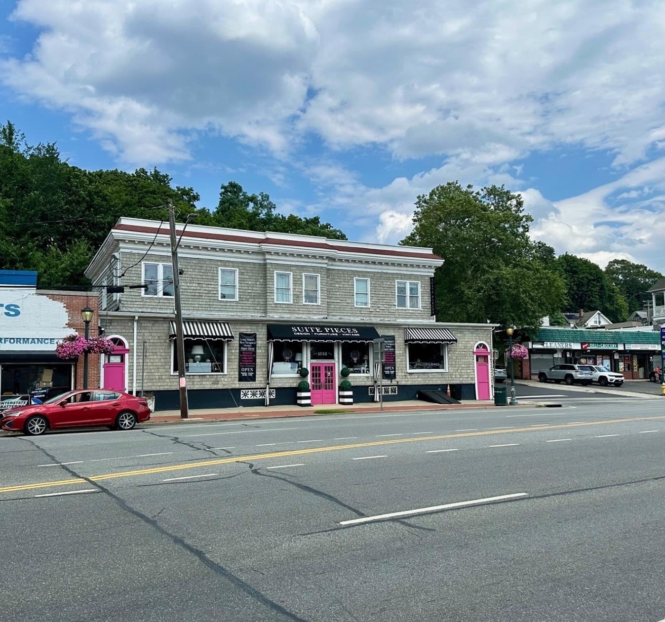 1038 S New York Ave, Huntington Station, NY for sale Primary Photo- Image 1 of 14