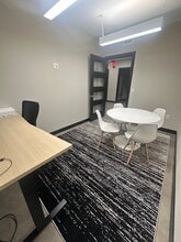 275 Lake St, Wayzata, MN for lease Interior Photo- Image 2 of 2