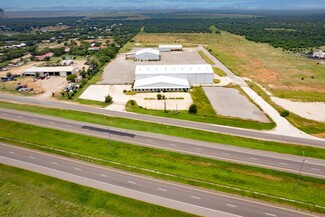 Plus de détails pour 15000 S Interstate Highway 35, Dilley, TX - Industriel à vendre