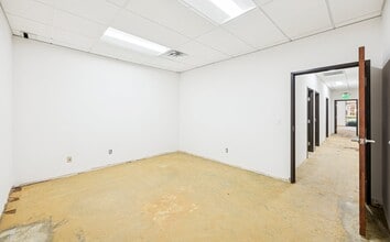 4500-4540 Beltway Dr, Addison, TX à louer Photo intérieure- Image 1 de 22