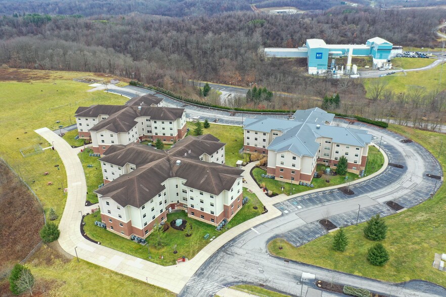 1111 McKee Rd, Oakdale, PA for sale - Building Photo - Image 1 of 10