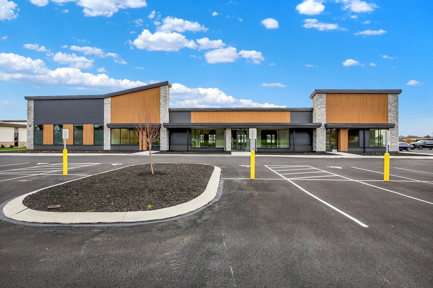 19 Waterford Dr, Mechanicsburg, PA for lease - Building Photo - Image 1 of 3