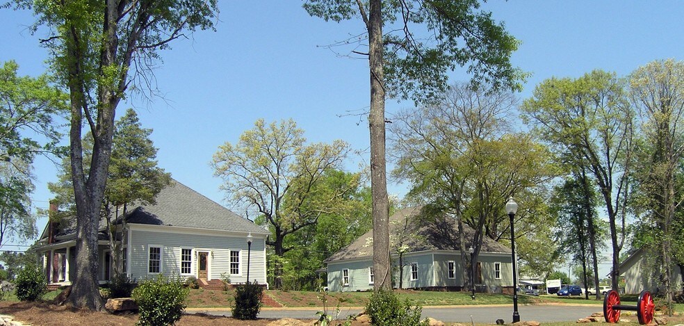 2950 Cherokee St, Kennesaw, GA for sale - Primary Photo - Image 1 of 1