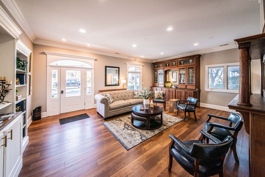 502 N 5th St, Paducah, KY for sale - Interior Photo - Image 2 of 35