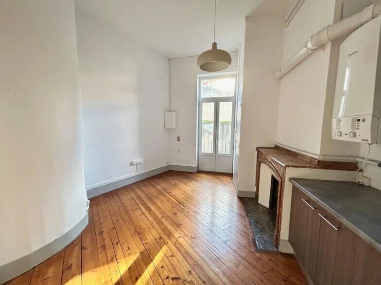 67 Allées Jean Jaurès, Toulouse à louer - Photo du bâtiment - Image 2 de 11