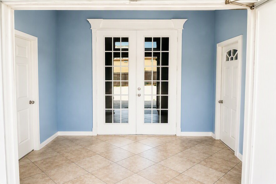 25210 Richards Rd, Spring, TX à louer - Photo du bâtiment - Image 3 de 9