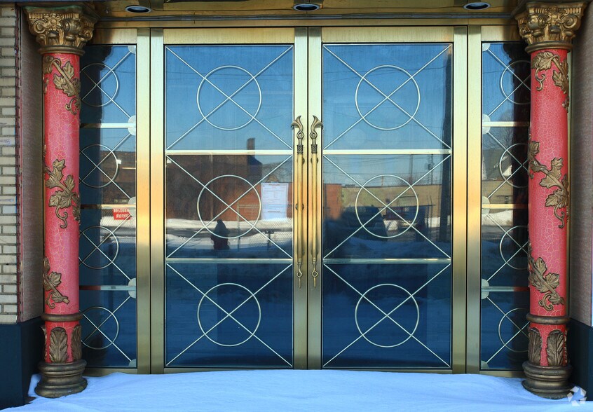 2156 Rockwell Ave, Cleveland, OH à vendre - Photo du bâtiment - Image 3 de 5