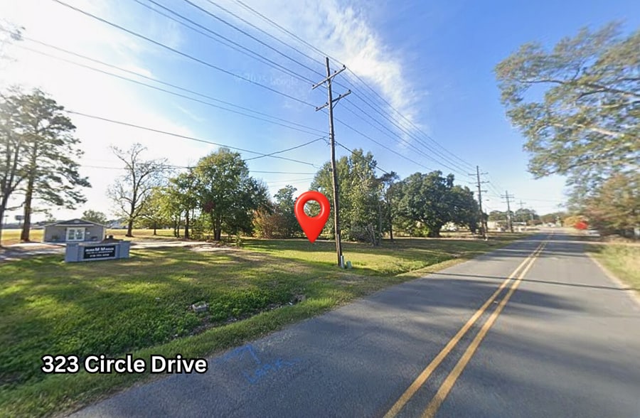 323 Circle Dr, West Monroe, LA à vendre - Photo du bâtiment - Image 2 de 5