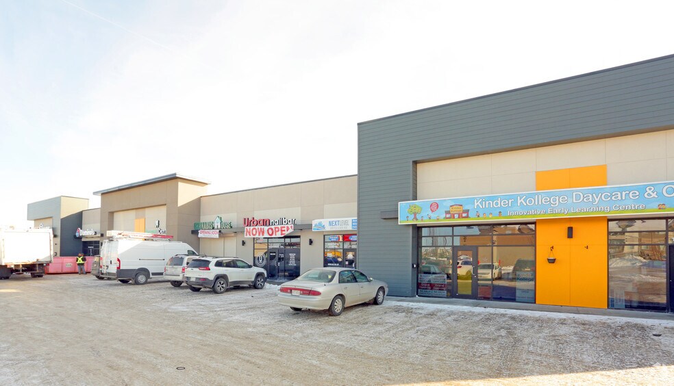 16518-16534 59A St NW, Edmonton, AB à vendre - Photo principale - Image 1 de 1