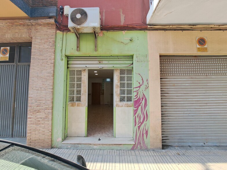 Carrer del Doctor Josep González, 69, Alzira, Valencia for lease - Building Photo - Image 2 of 7