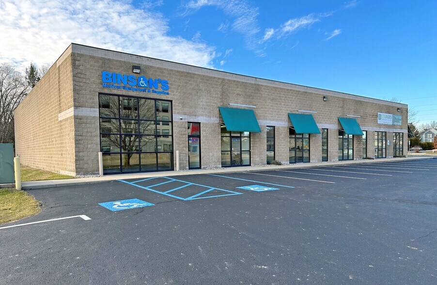3225 Southview Dr, Elkhart, IN à vendre - Photo du bâtiment - Image 1 de 12