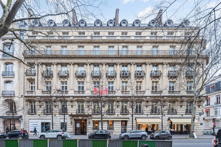 Commerce de détail dans Paris à louer - Photo du bâtiment - Image 2 de 2
