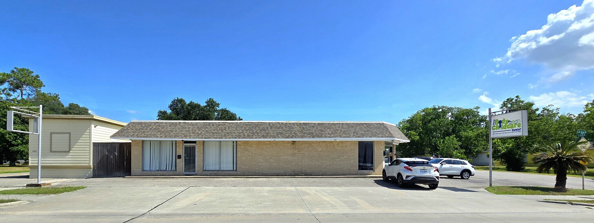 2000 Cedar Dr, La Marque, TX à louer Photo du bâtiment- Image 1 de 20