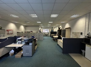 Dean Rd, Yate for lease Interior Photo- Image 2 of 3