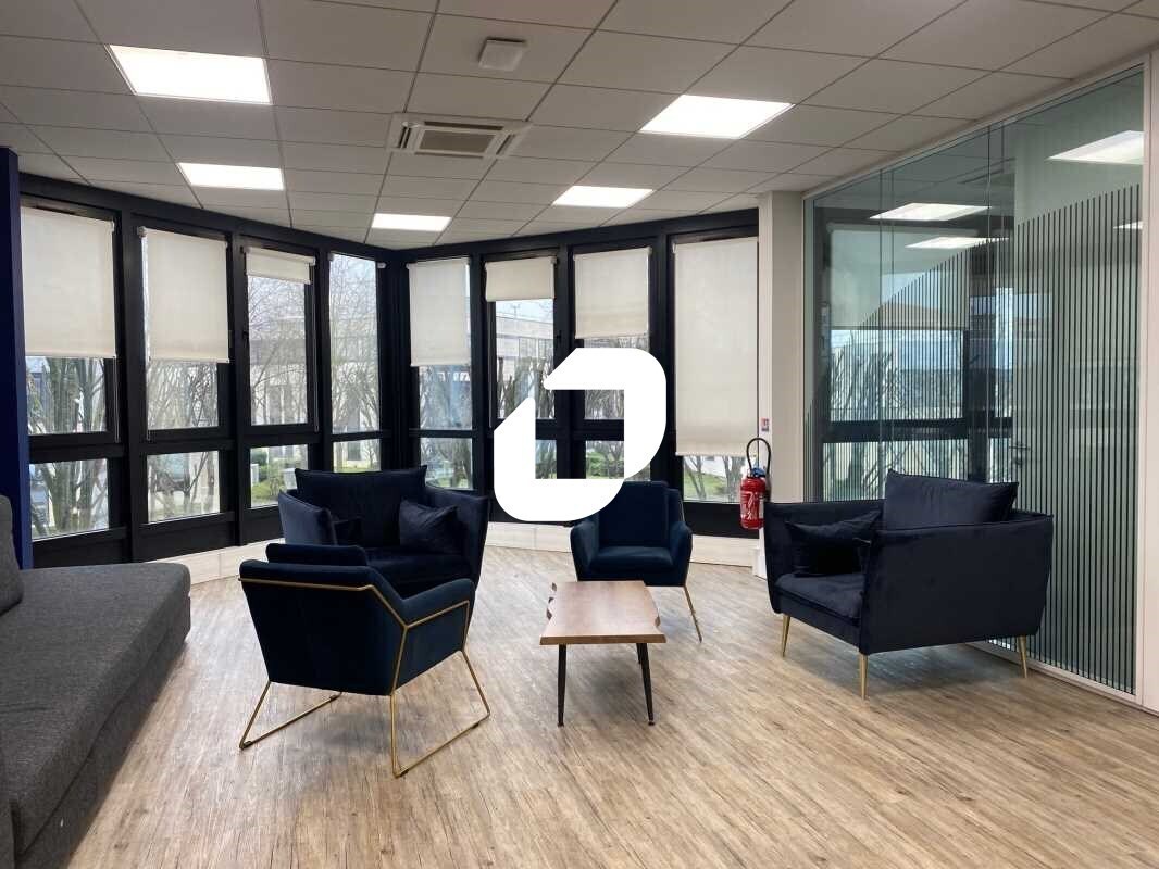 2 Allée Des Barbanniers, Gennevilliers for lease Interior Photo- Image 1 of 9