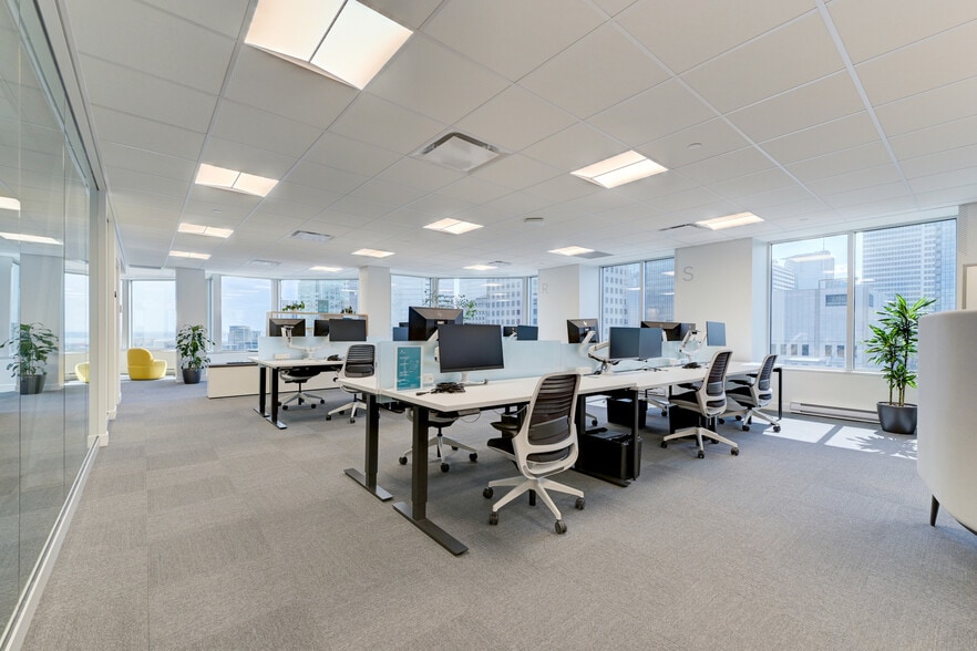 455 Boul René-Lévesque O, Montréal, QC for lease - Interior Photo - Image 2 of 6