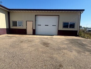 717 27th St SE, Minot, ND for lease Interior Photo- Image 1 of 9
