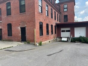 58 Pomfret St, Putnam, CT for lease Interior Photo- Image 1 of 7