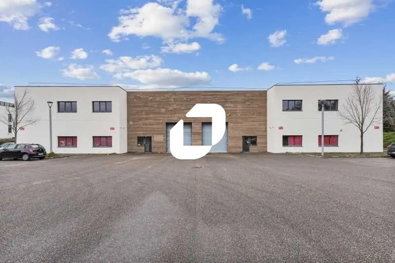 97 Allée Alexandre Borodine, Saint-Priest for lease Building Photo- Image 1 of 18