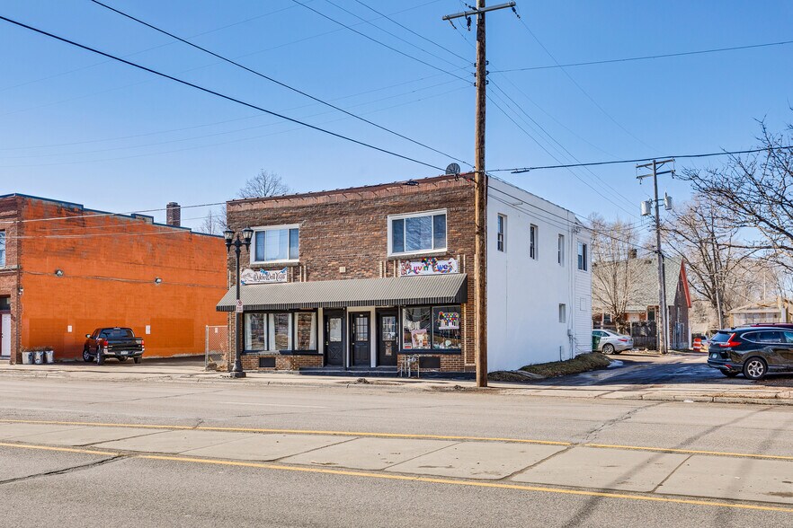 609-611 N Dale St N, Saint Paul, MN à vendre - Photo du bâtiment - Image 3 de 44