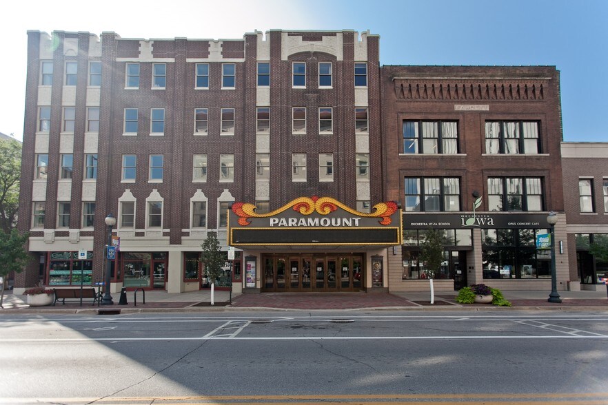 305 2nd St SE, Cedar Rapids, IA à louer - Photo du bâtiment - Image 2 de 9