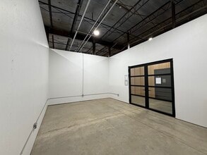 600 S 1st St, Rogers, AR for lease Building Photo- Image 1 of 2