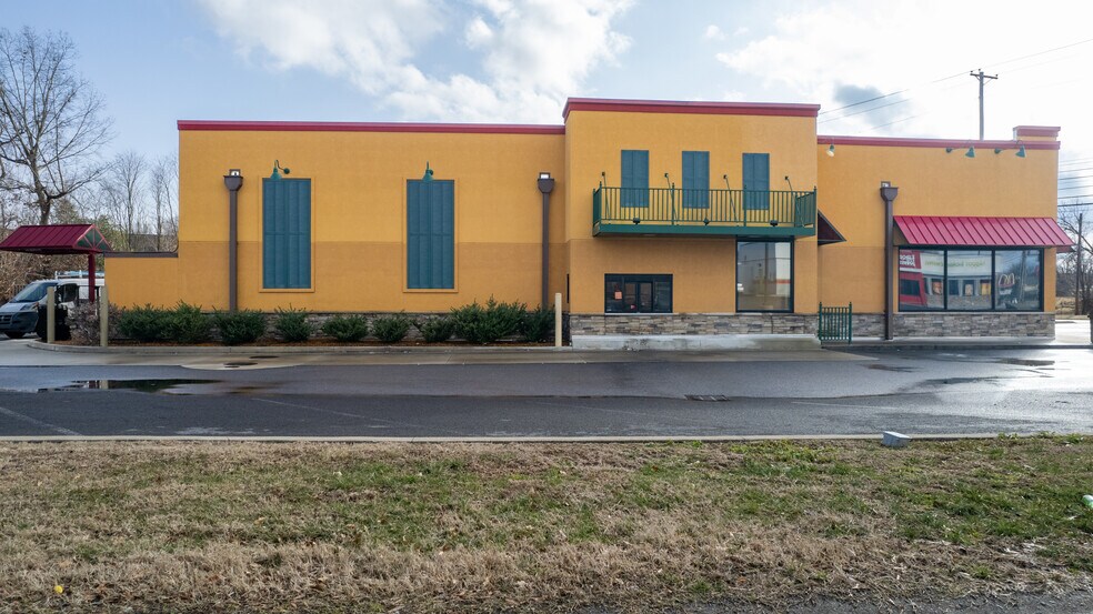 1018 Paris Rd, Mayfield, KY à vendre - Photo du bâtiment - Image 2 de 4