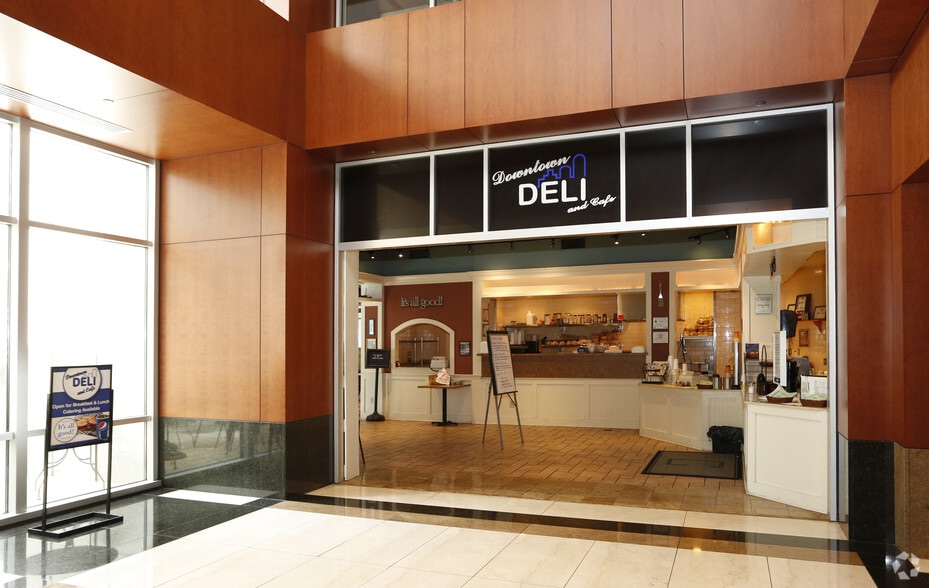 1 W Fourth St, Winston-Salem, NC for lease - Lobby - Image 3 of 37