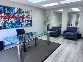 153-154 Patchen Dr, Lexington, KY for lease Interior Photo- Image 1 of 8