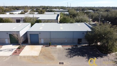 260-278 Springview Commerce Dr, DeBary, FL for lease Building Photo- Image 2 of 7