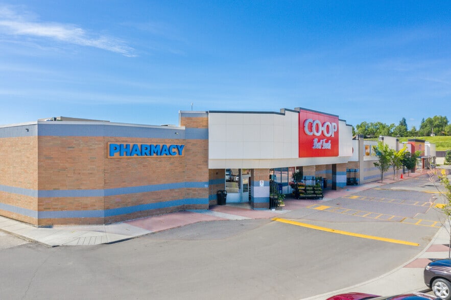 1221 SE Canyon Meadows Dr, Calgary, AB for lease - Primary Photo - Image 2 of 6
