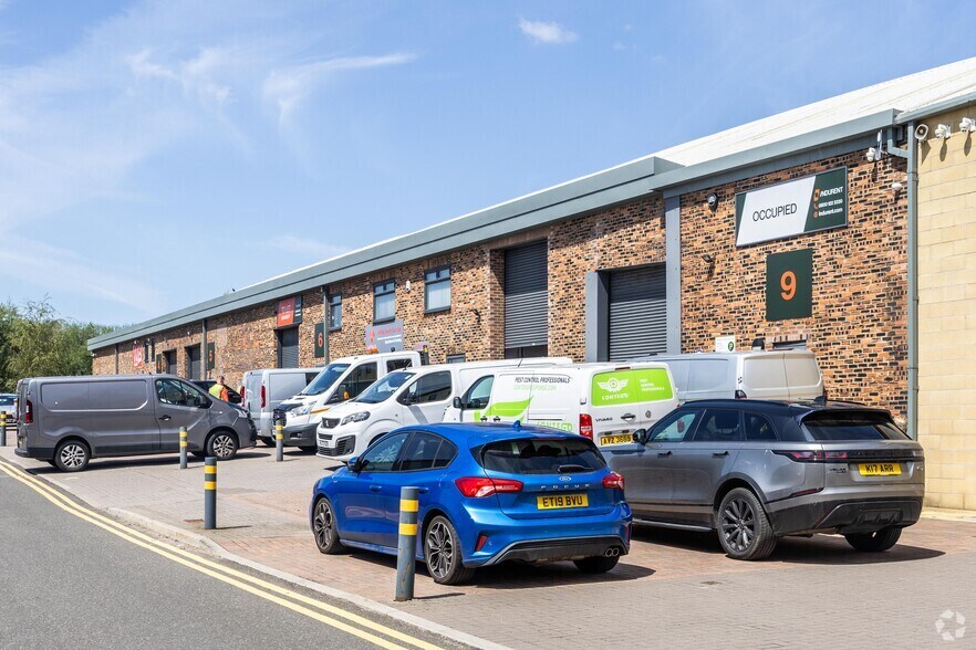 6-9 Ross Rd, Stockton On Tees à louer - Photo principale - Image 1 de 2