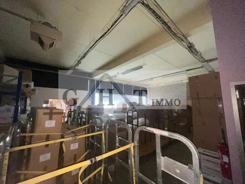 Industriel dans Roissy-en-France à louer - Photo du bâtiment - Image 2 de 14